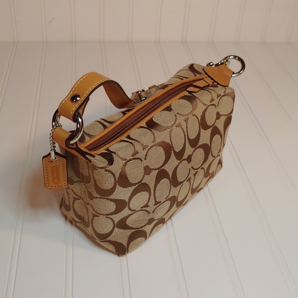 Coach Signature Khaki Small Purse - Picture 9 of 14